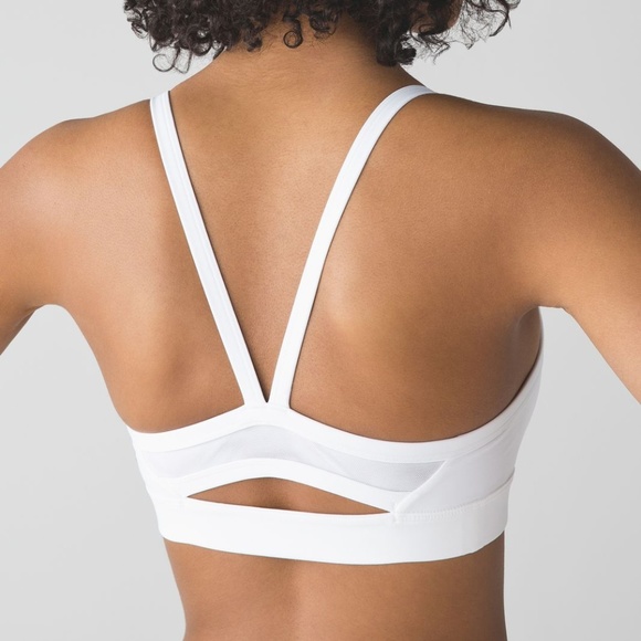 lululemon athletica Tops - Lululemon Rise and Run White Sports Bra Top Sz 4